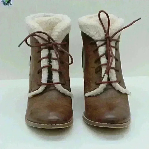 Restricted Women's Brown Ankle Boots With Sherpa Fur Trim Size US 8 - Picture 5 of 10